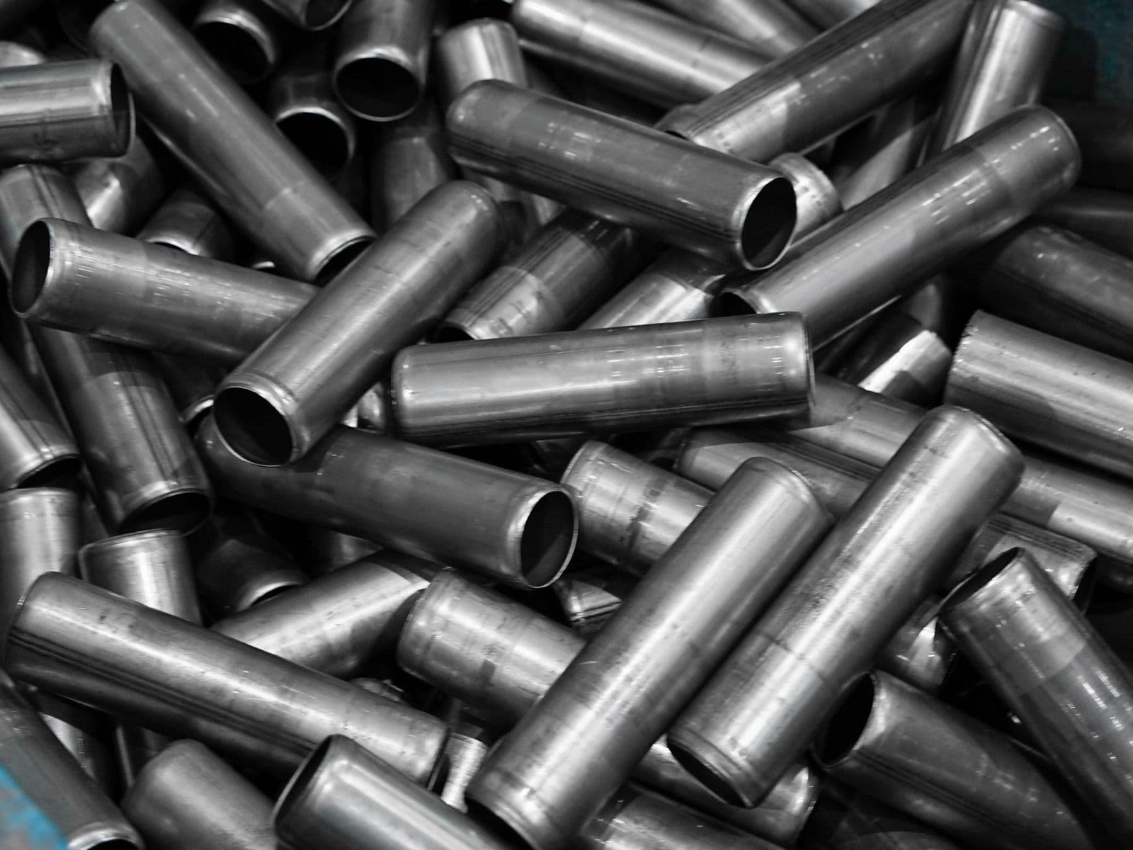 Stacked stainless steel pipes and tubes